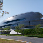 2 ZHA ShenzhenScienceTechnologyMuseum Photo by Virgile Simon Bertrand